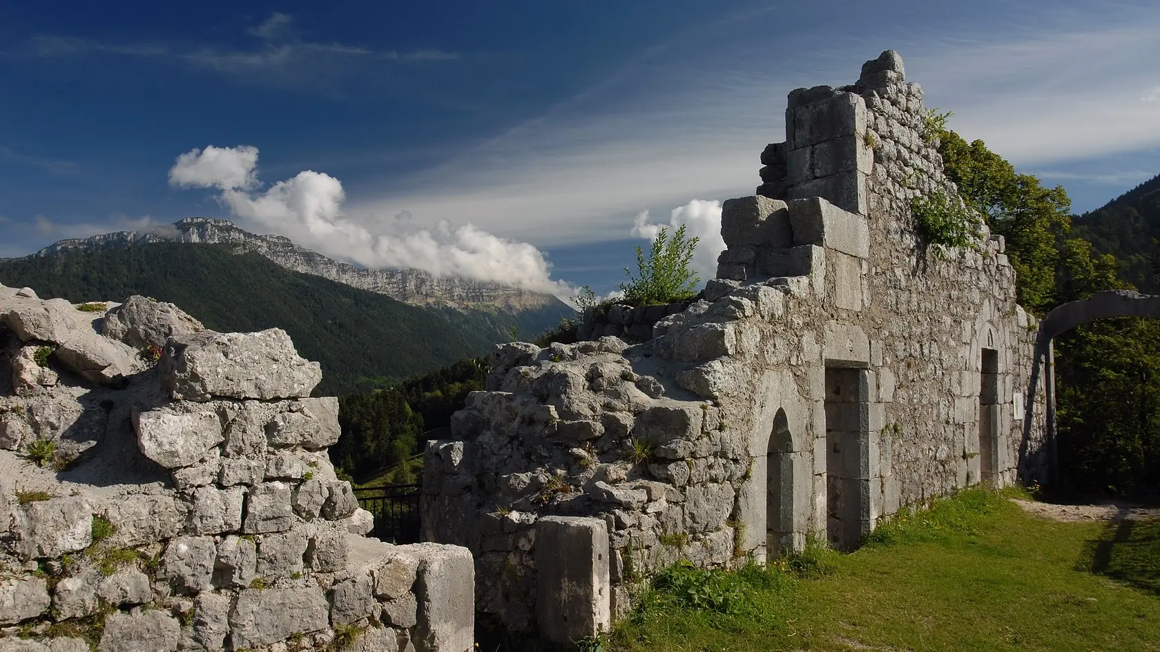 Ruines du Château de Montbel