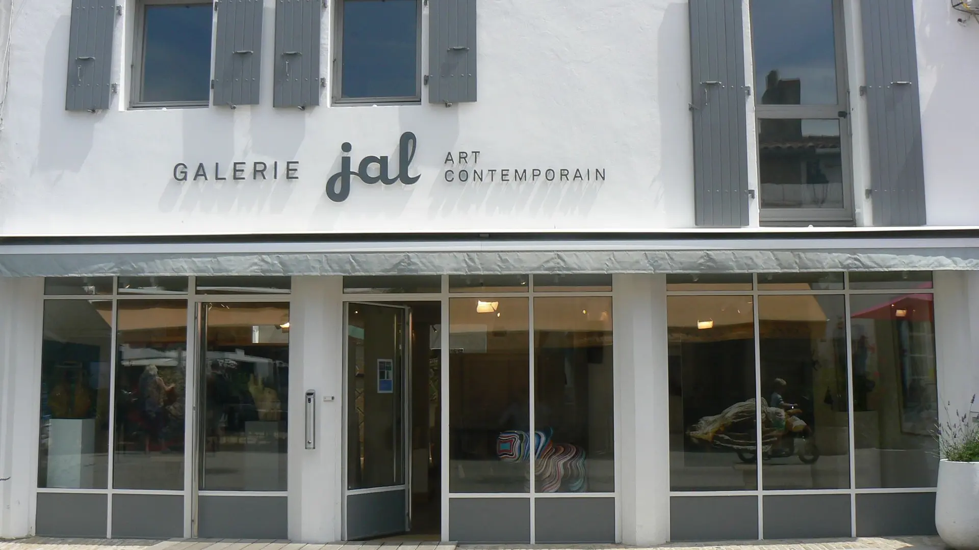 Devanture Galerie Jal