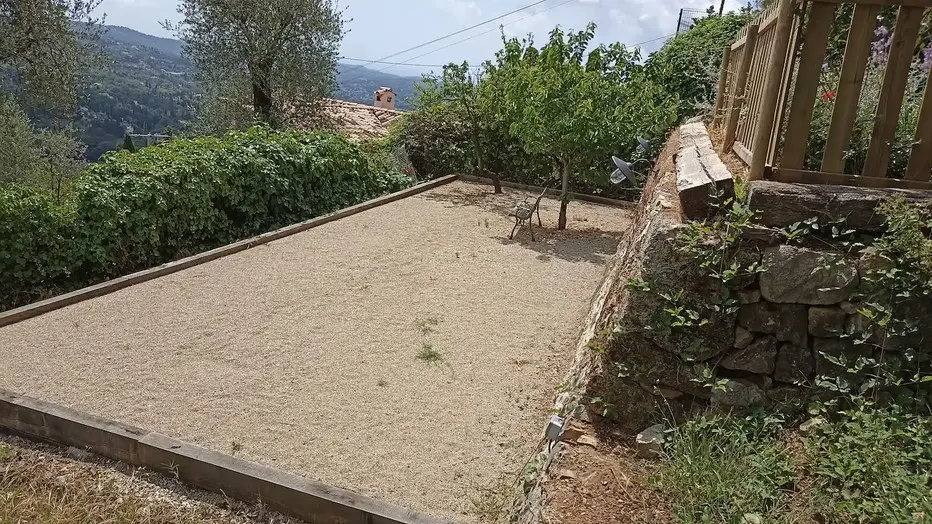 Terrain de pétanque Gîte L'Olivier de Grasse Gîtes de France Alpes-Maritimes Grasse