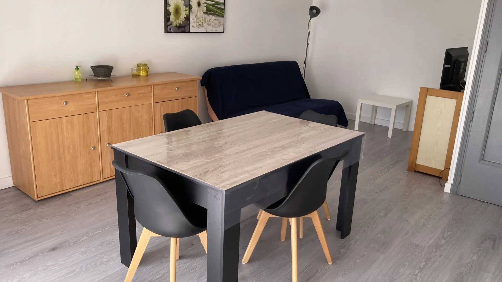 salon salle à manger du gîte 4 personnes le Tiodet