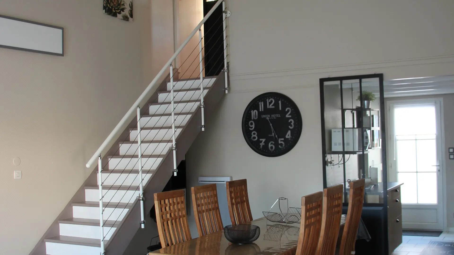 Séjour et chambre 3 à l'étage