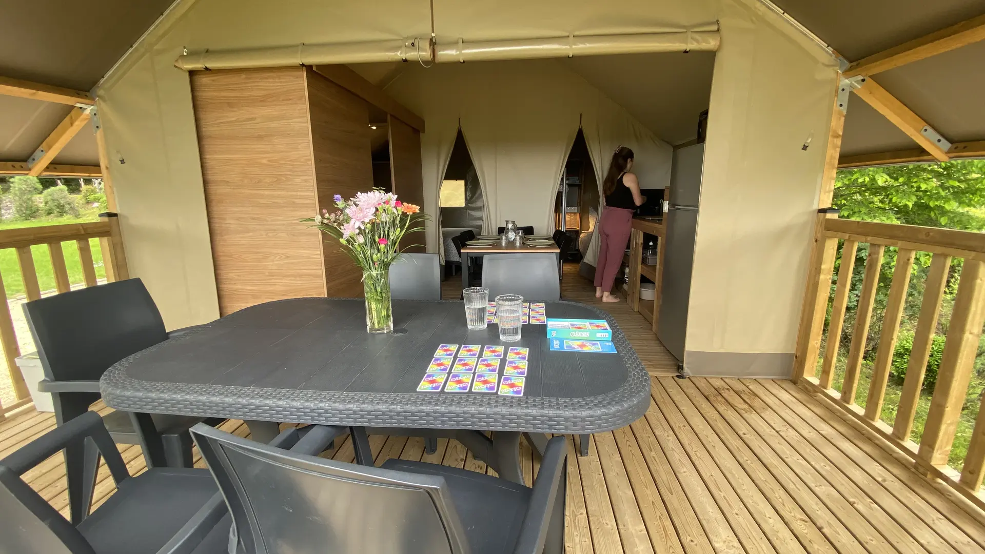 Insolite glamping Tente Lodge 12 cols sanitaire