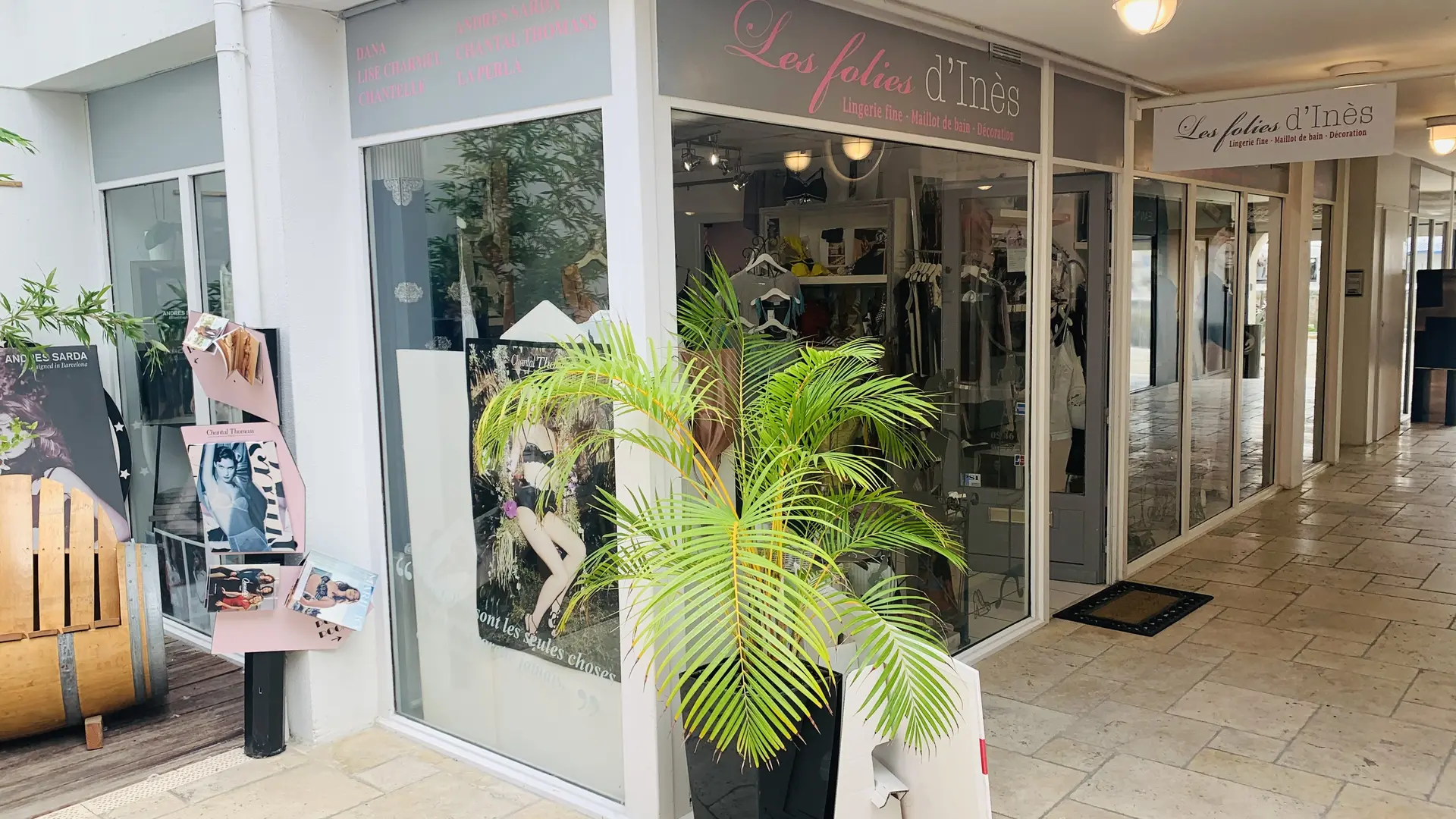 Lingerie fine et maillot de bain haut gamme