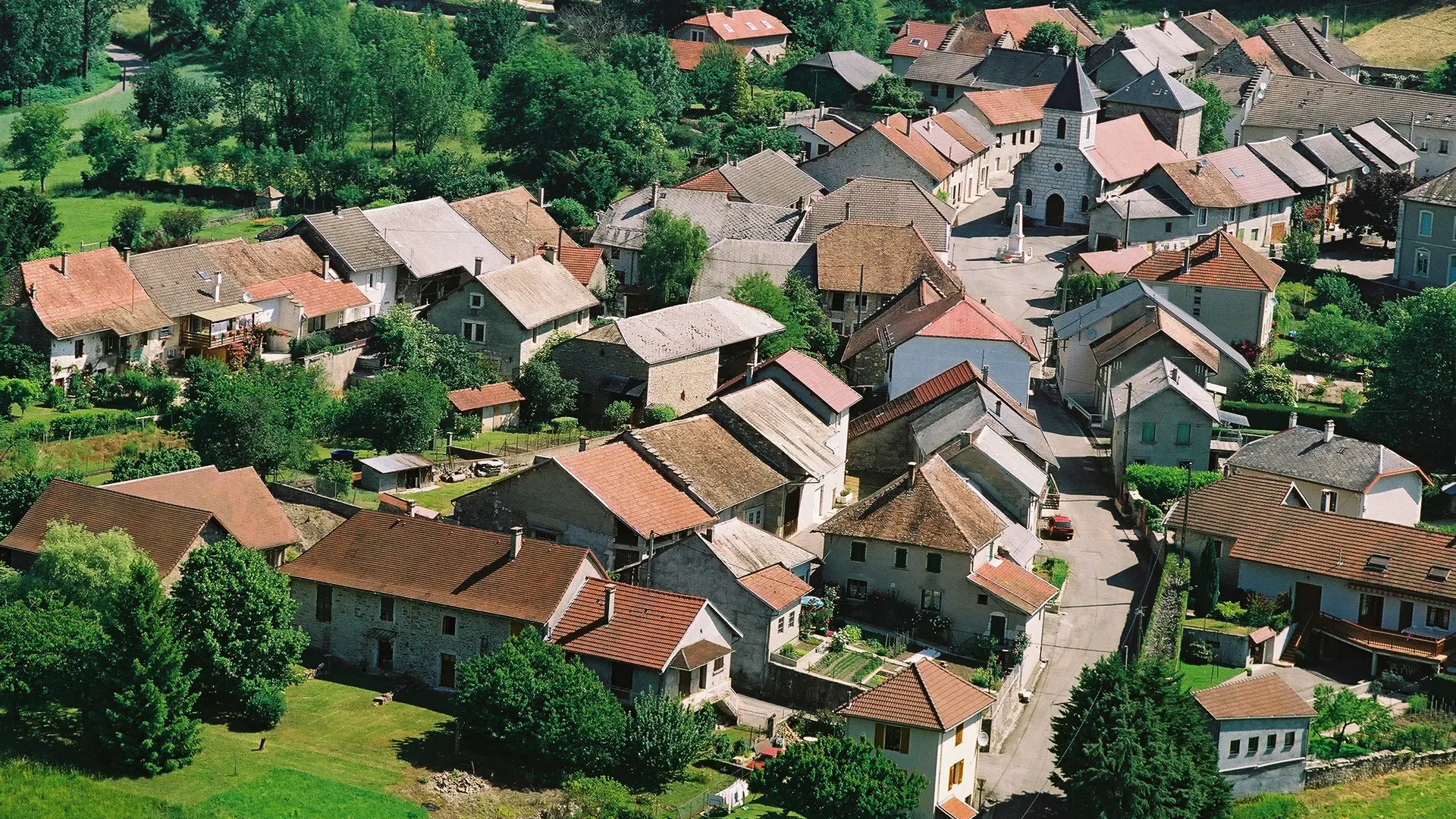Vue aérienne Saint-Germain-les-Paroisses