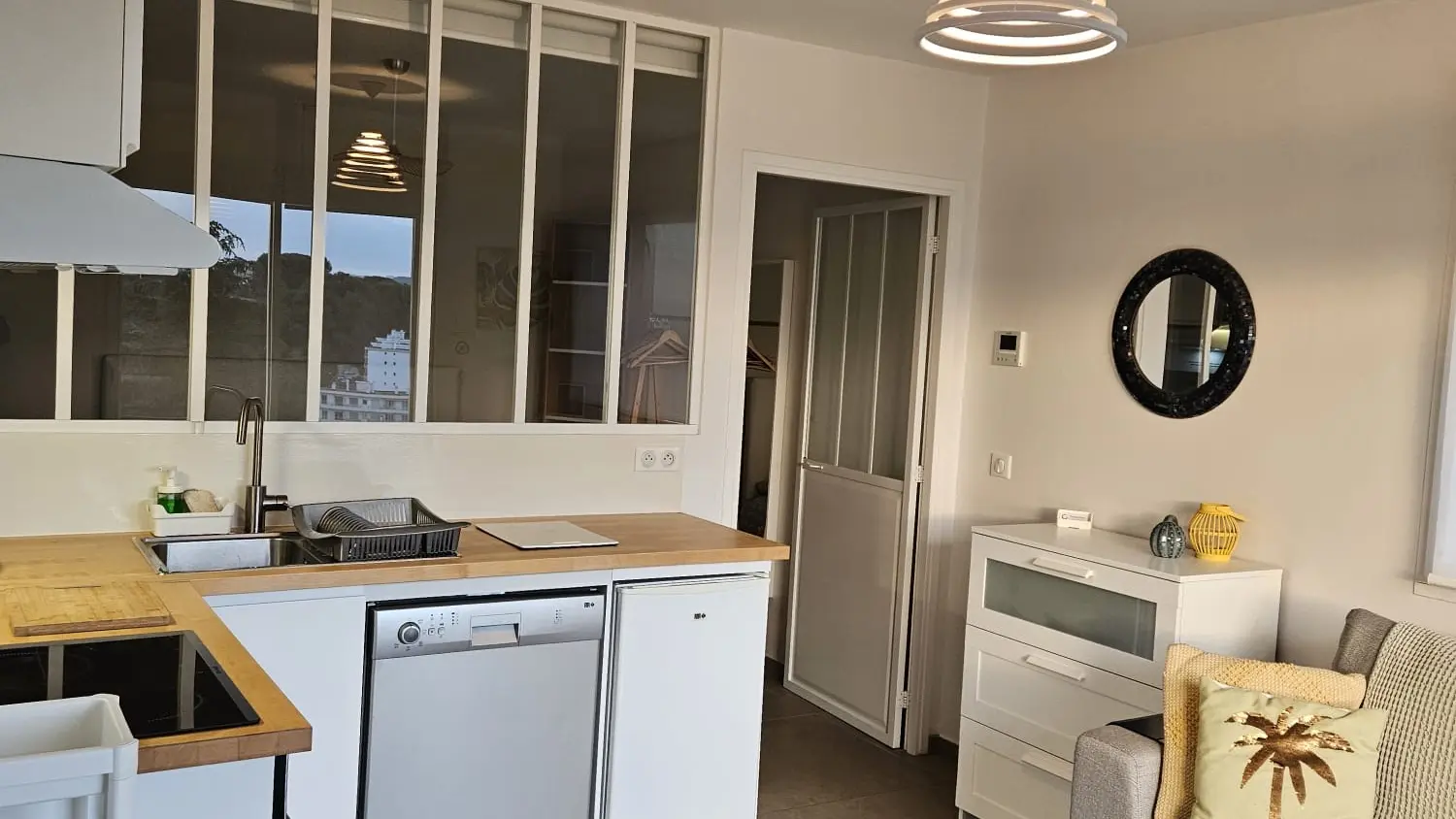 Twenty Three - Studio front de piscine