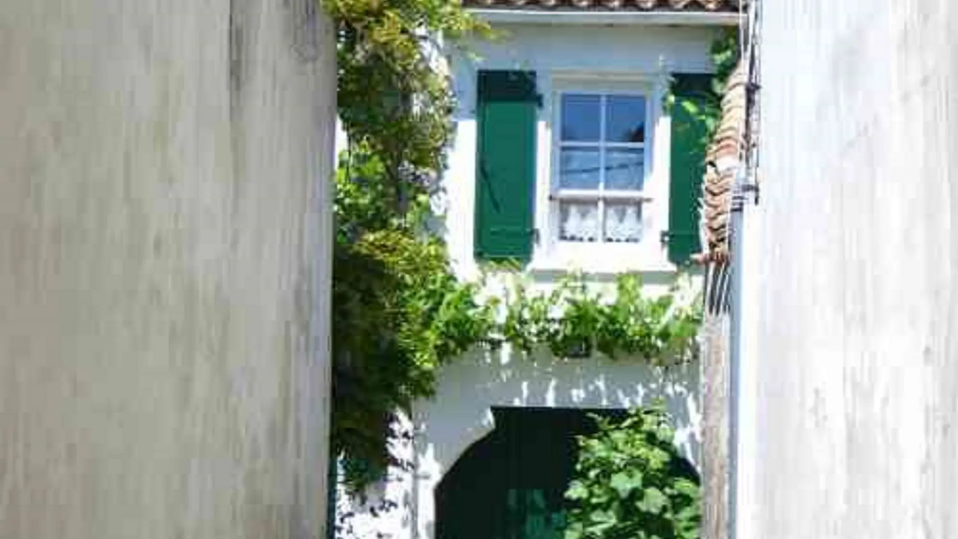 La maison, au fond de la venelle