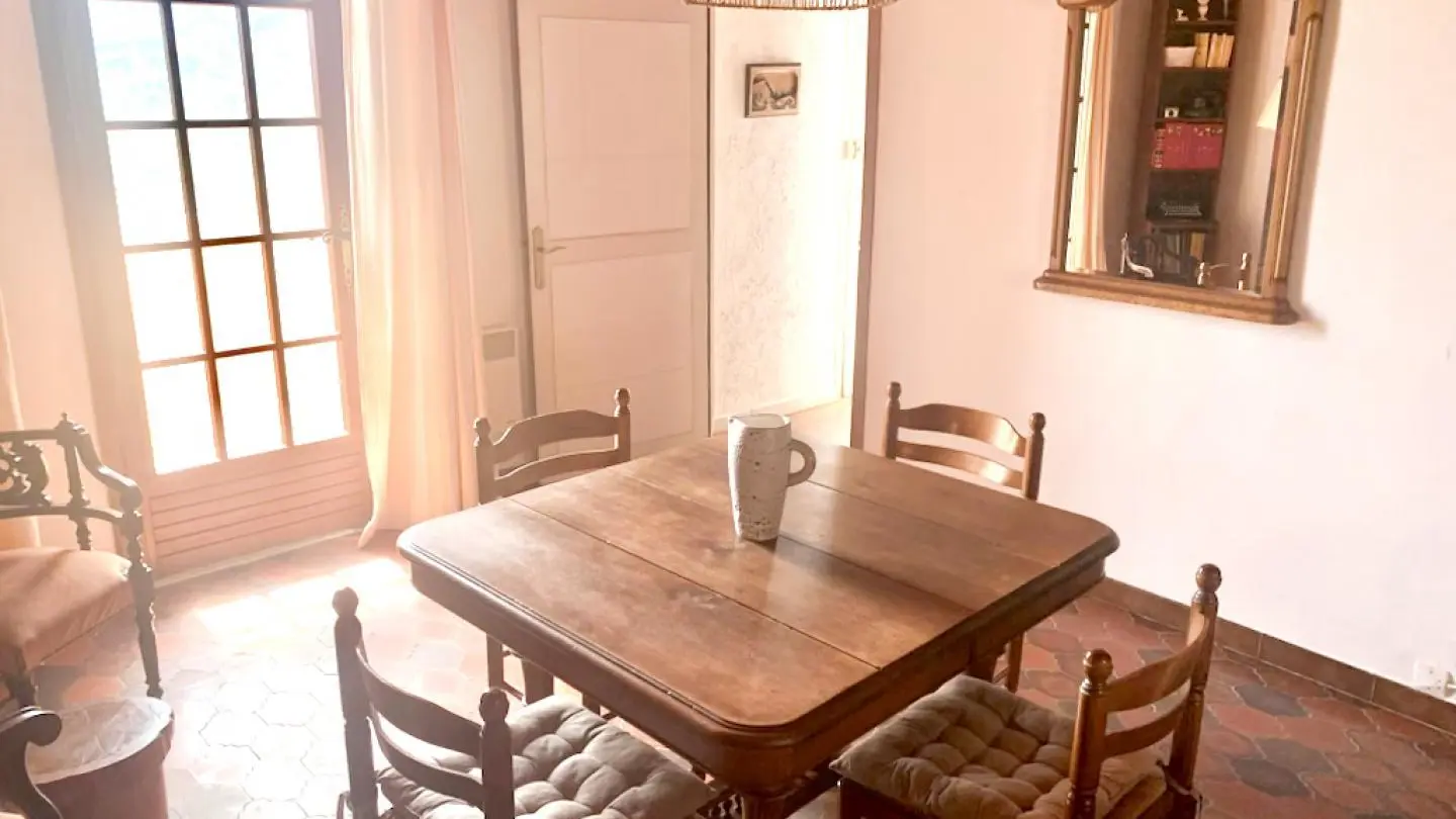 Gîte Lambert 2-Coin repas-Belvédère-Gîtes de France des Alpes-Maritimes