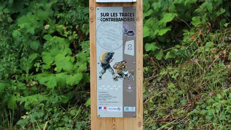Sur les traces des contrebandiers