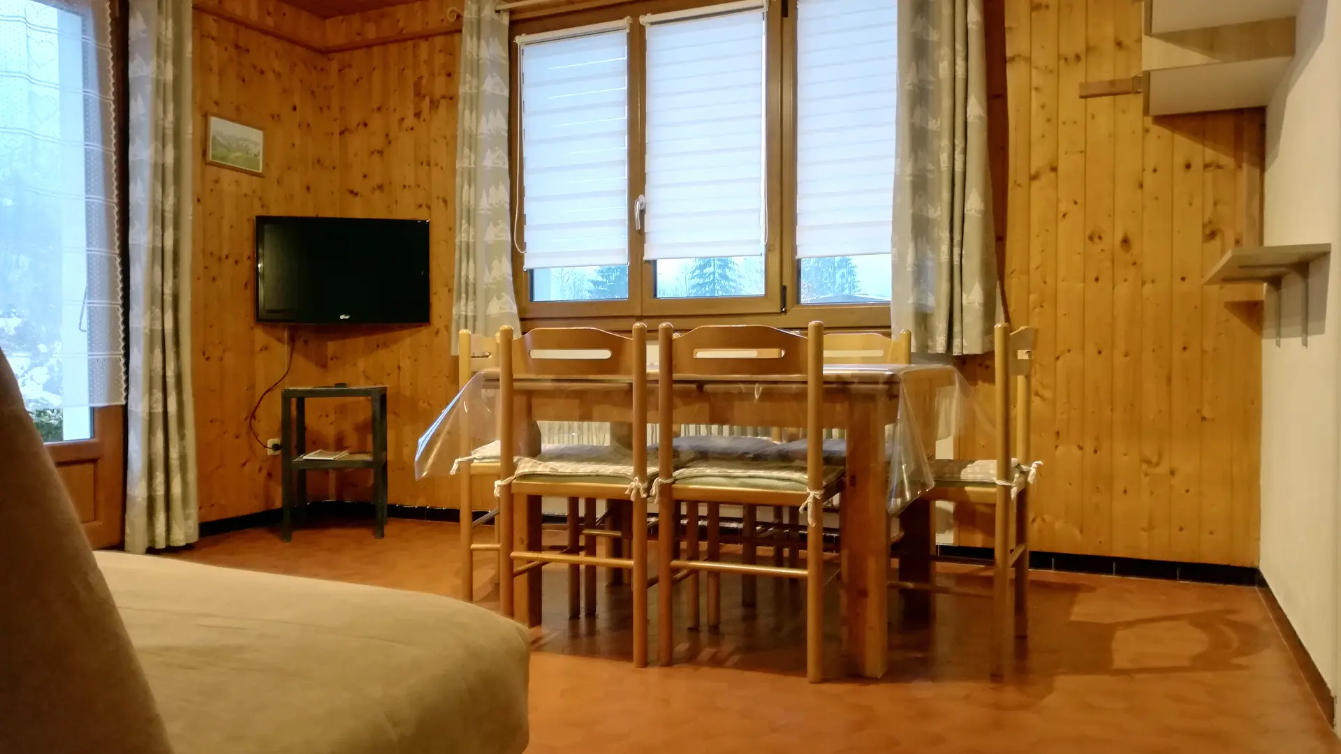 Salon - Gîte Marmotte - Thônes, Haute-Savoie