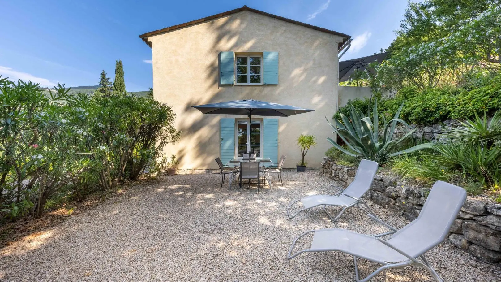 Gîte Côté Sud-Terrasse-Grasse-Gîtes de France Alpes-Maritimes