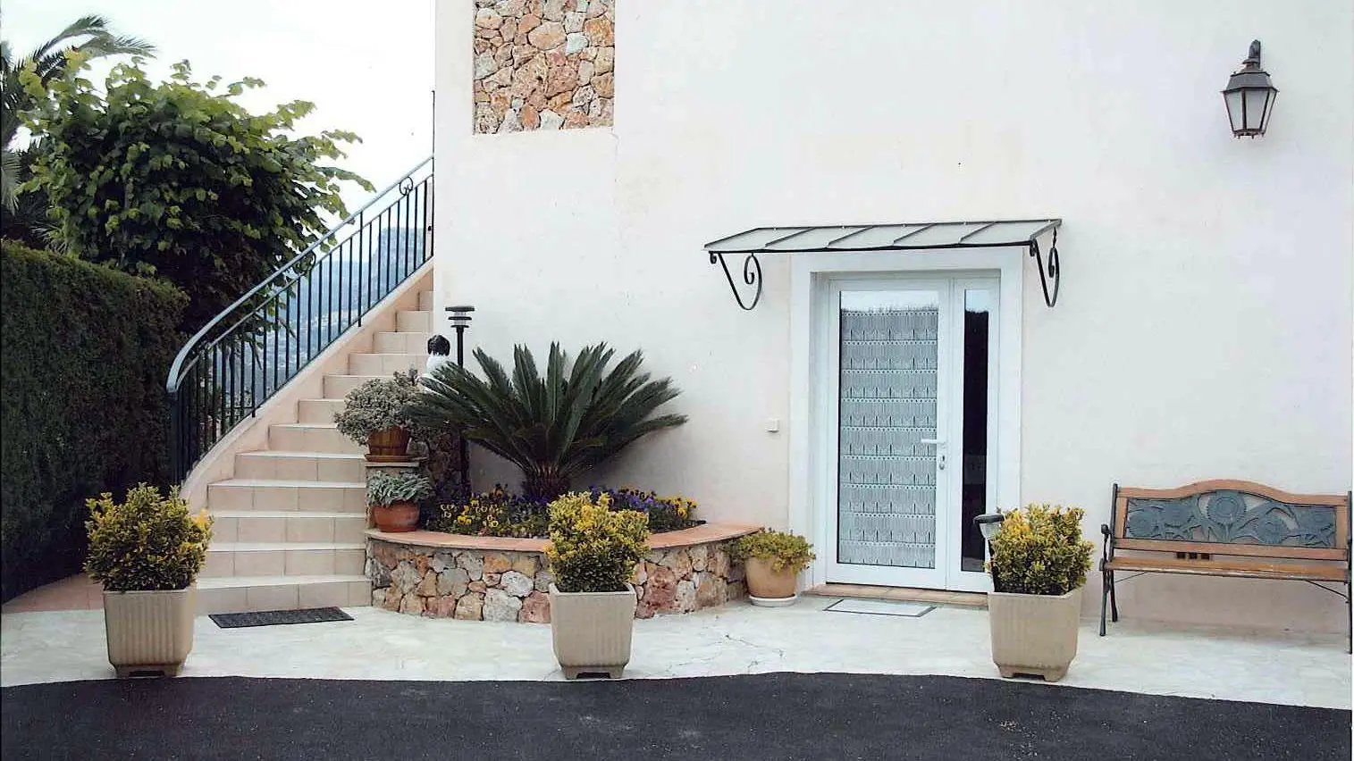 Gîte La terrasse d'Azur-Entrée gîte-Nice-Gîtes de France des Alpes-Maritimes