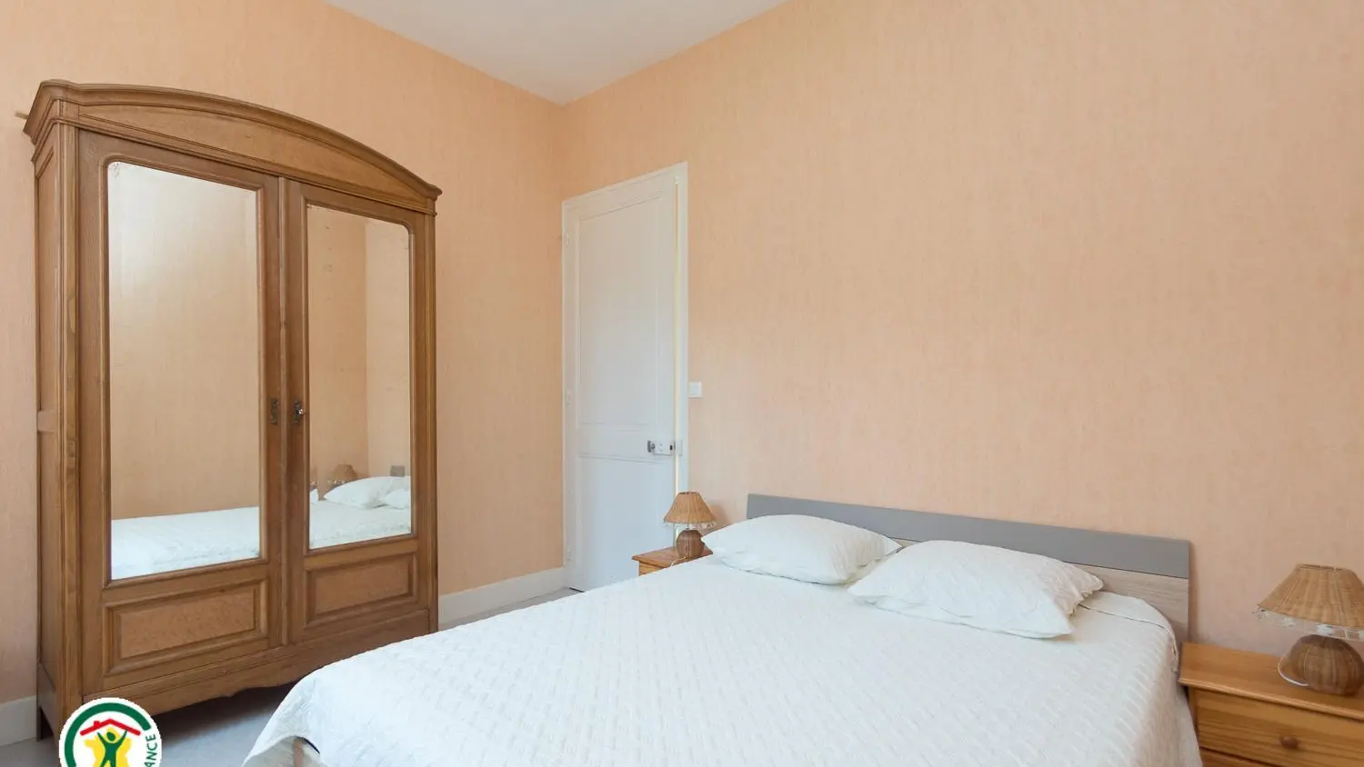 Chambre 2 personnes au 1er : 1 lit 160x200