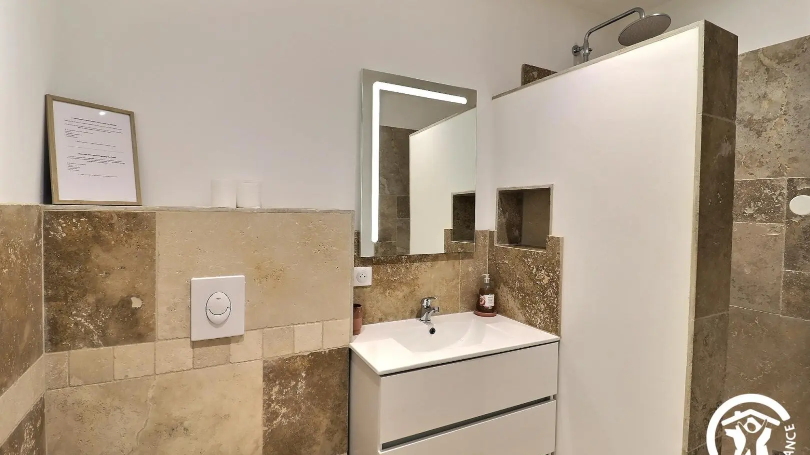 Salle de bain de la chambre 1