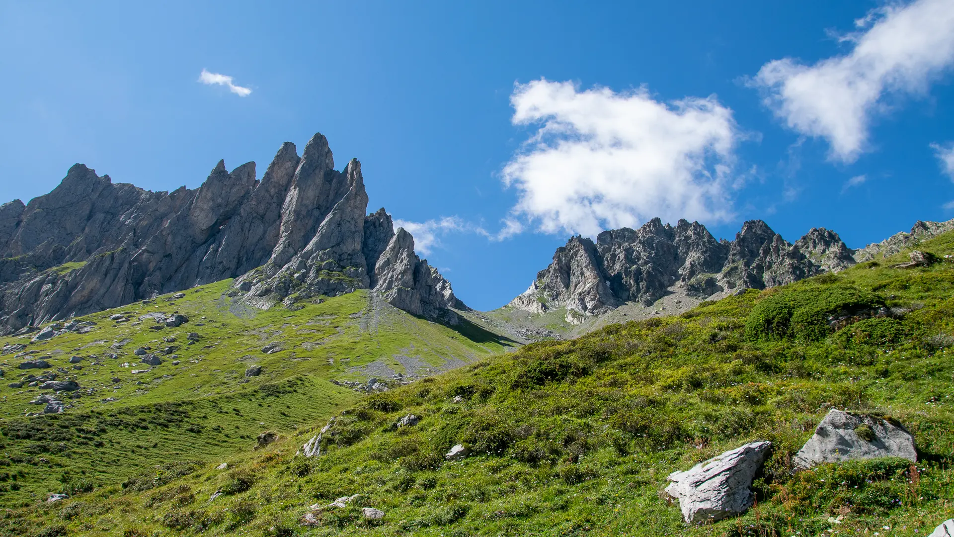 Le col de la Cicle et les Roches Franches