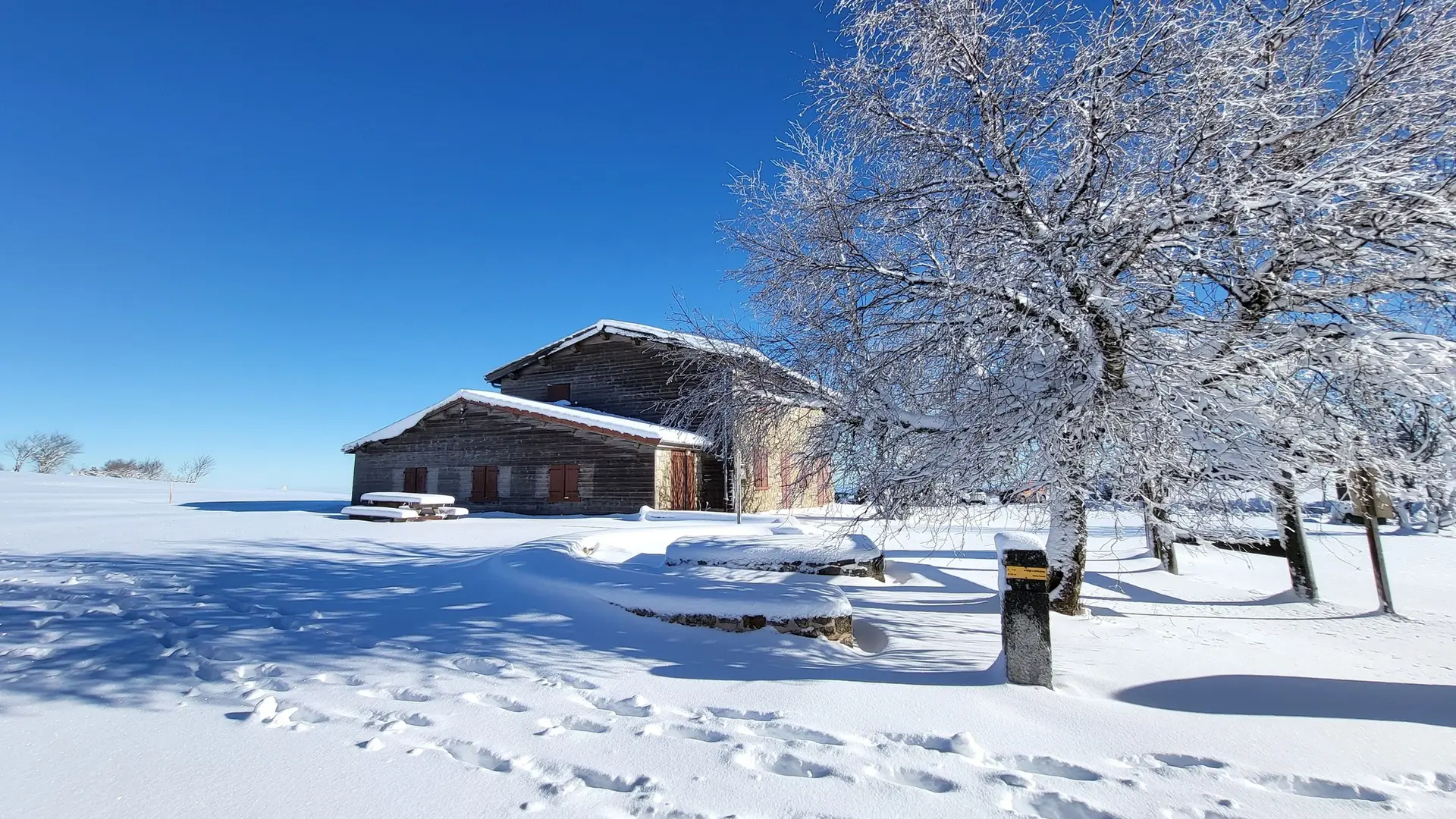 Auberge refuge du col du Béal