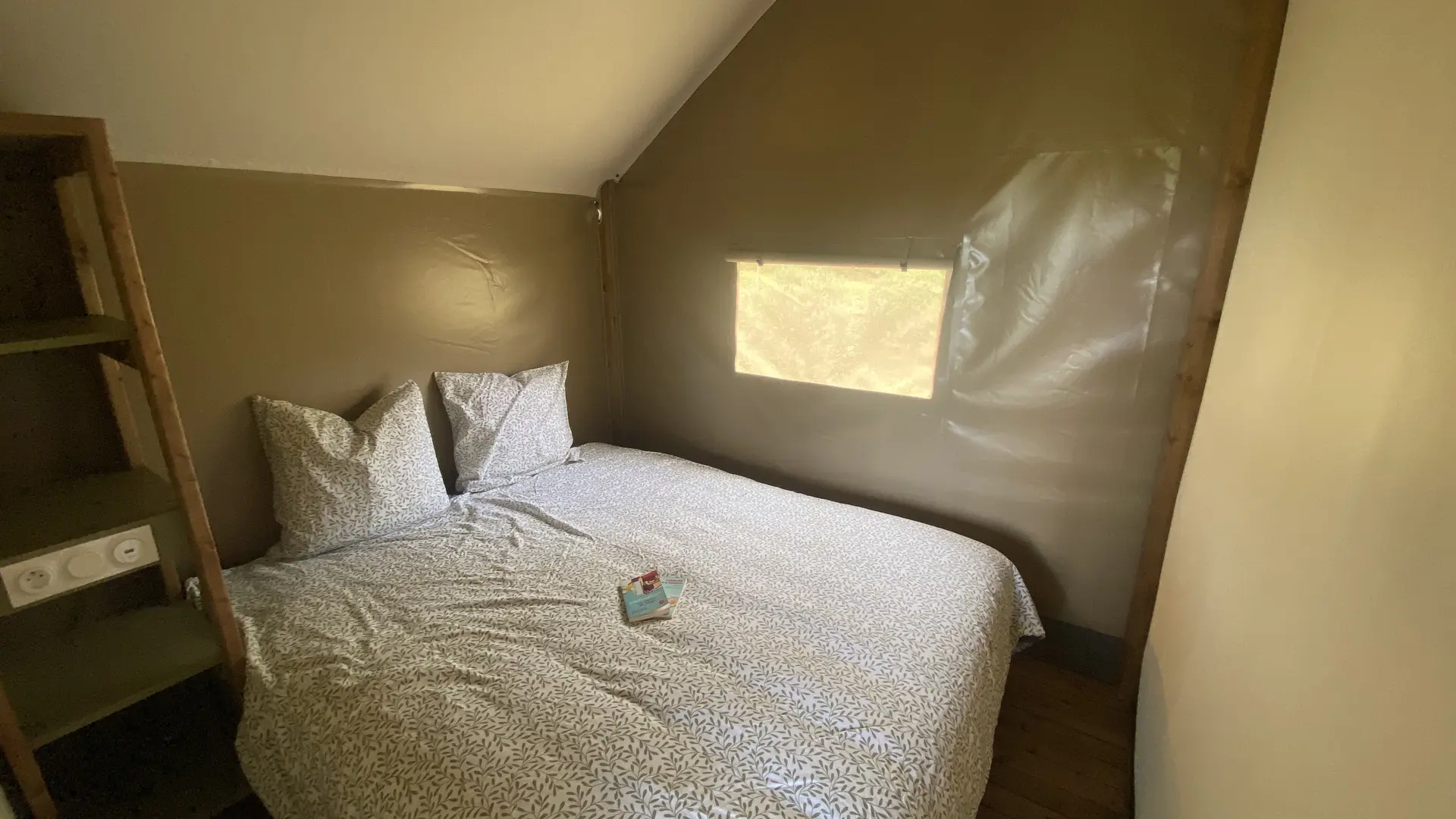 Insolite glamping Ain Tente Lodge 12 cols