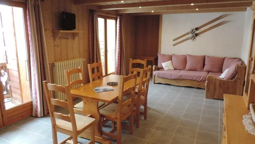 Partie salle à manger - séjour