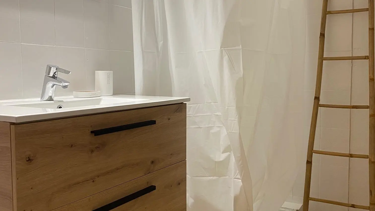 Location chalet et studio Là-haut