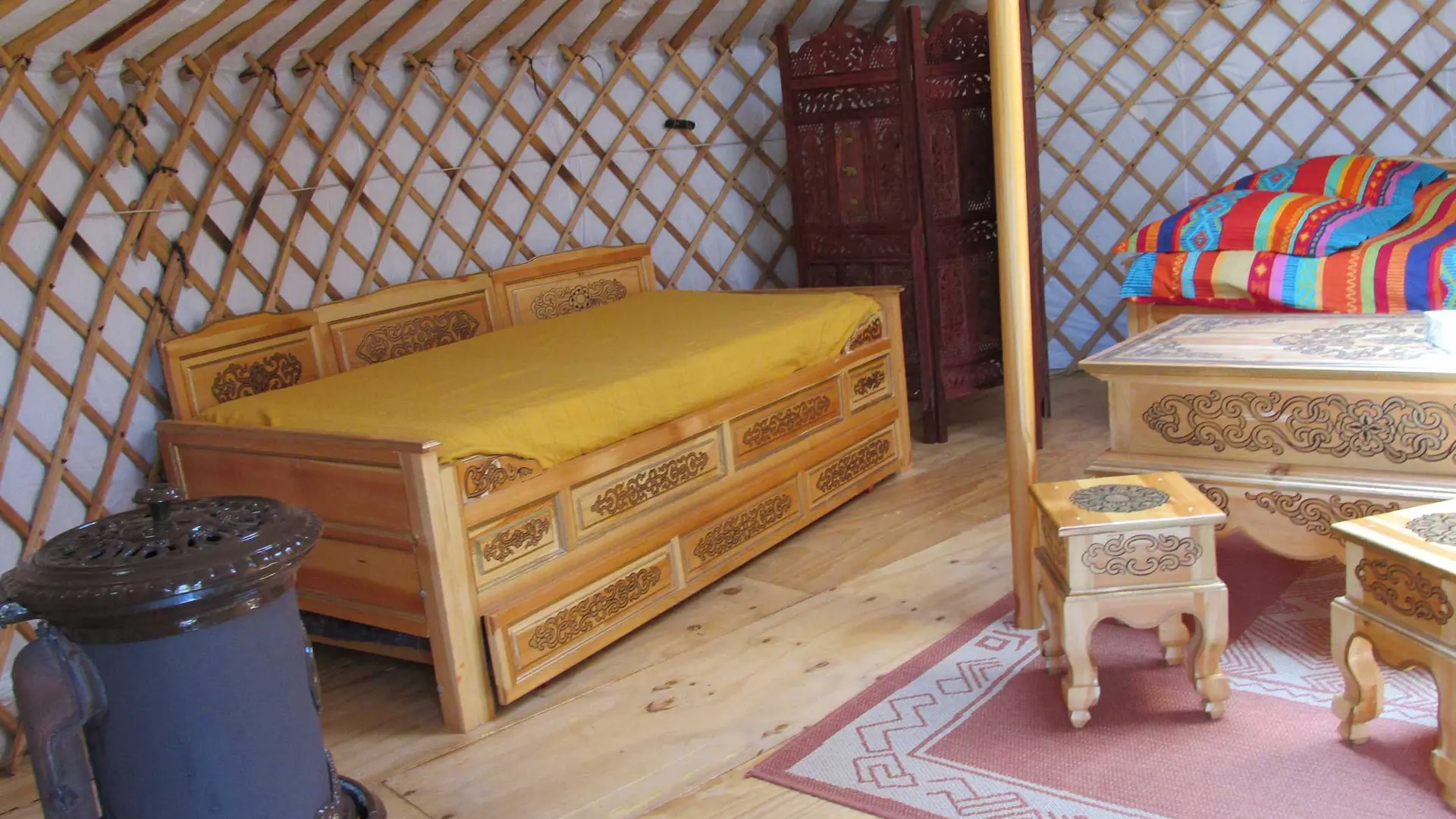 Intérieur de la yourte
