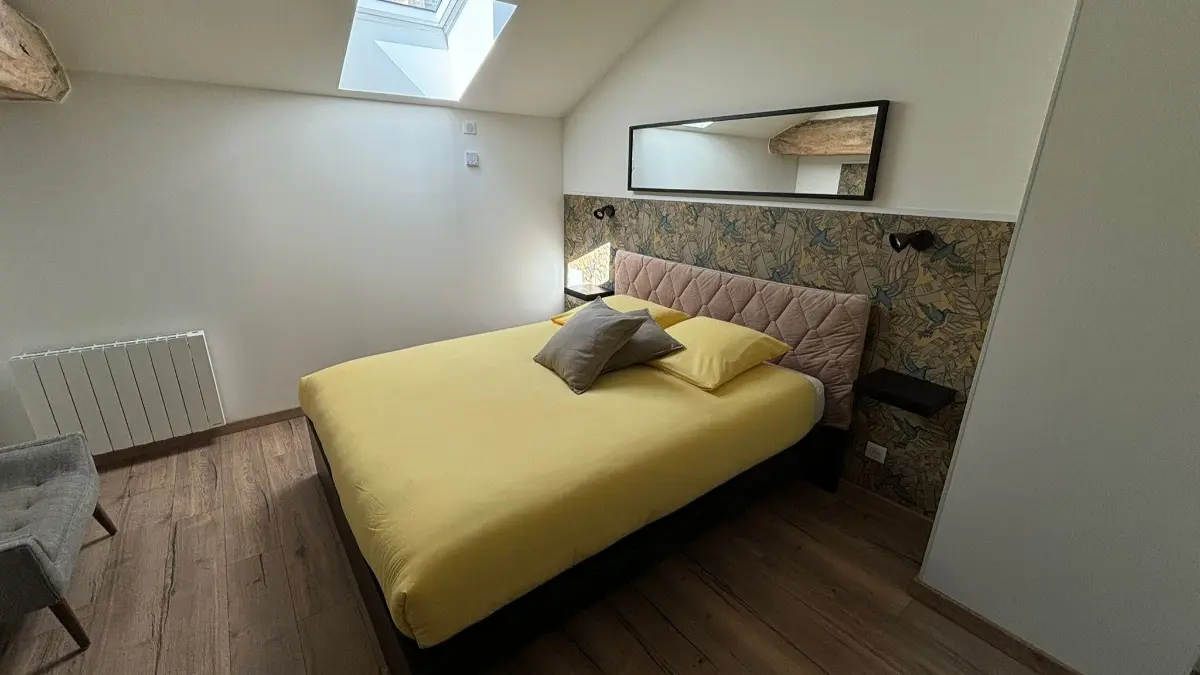 Suite parentale avec salle de bain et WC séparé