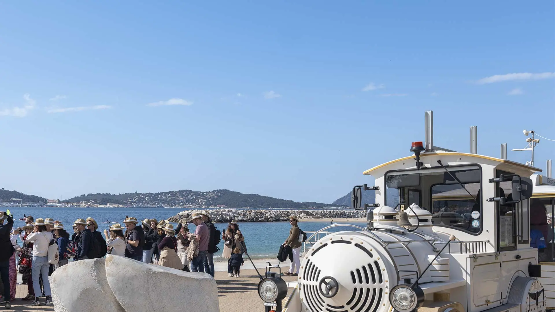 Sur les plages du Mourillon