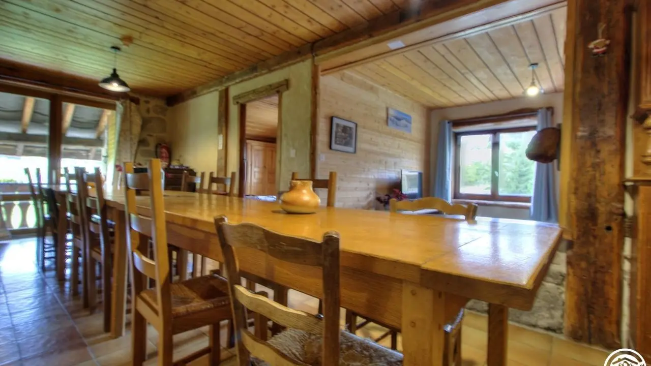 Espace repas du rez-de-chaussée