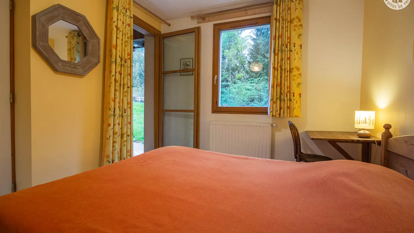 Chambre La Rosée du Soleil au RDC