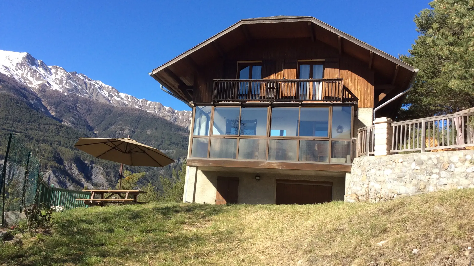 Spacieux chalet avec vue panoramique