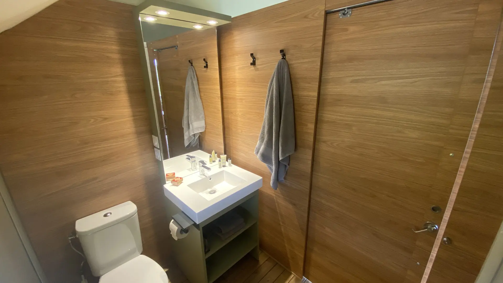 Glamping Tente Lodge camping 12 cols camping luxe