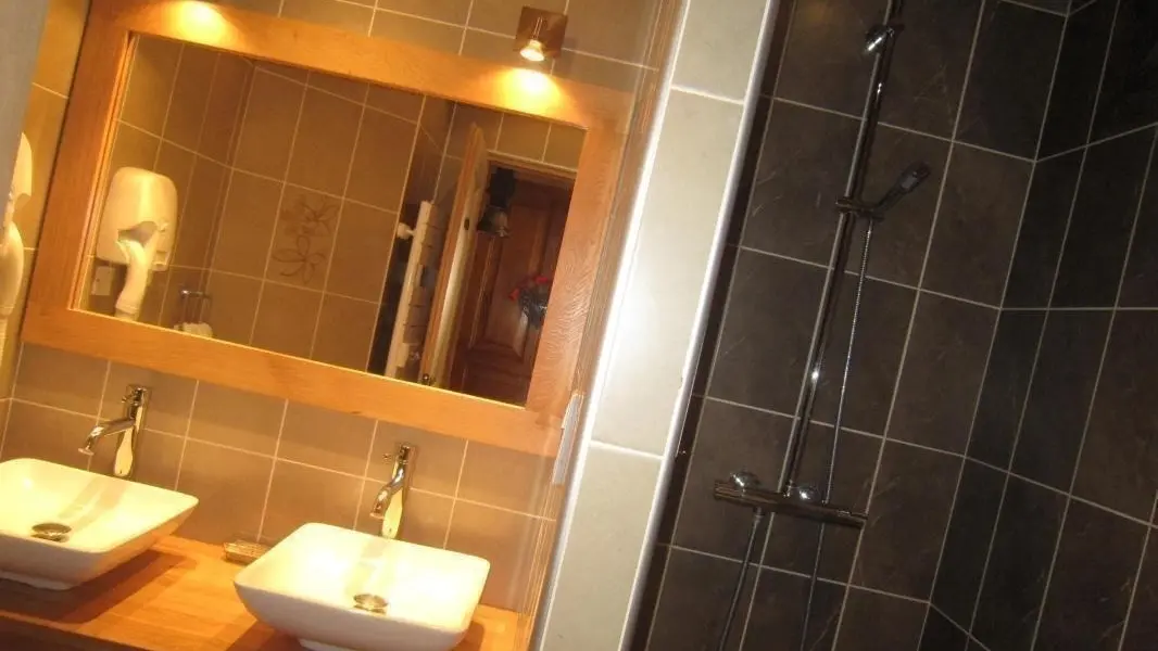 salle de bain douche italienne.