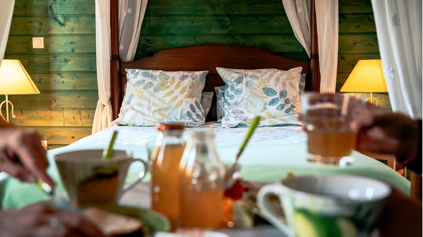 Chambre petite déjeuner