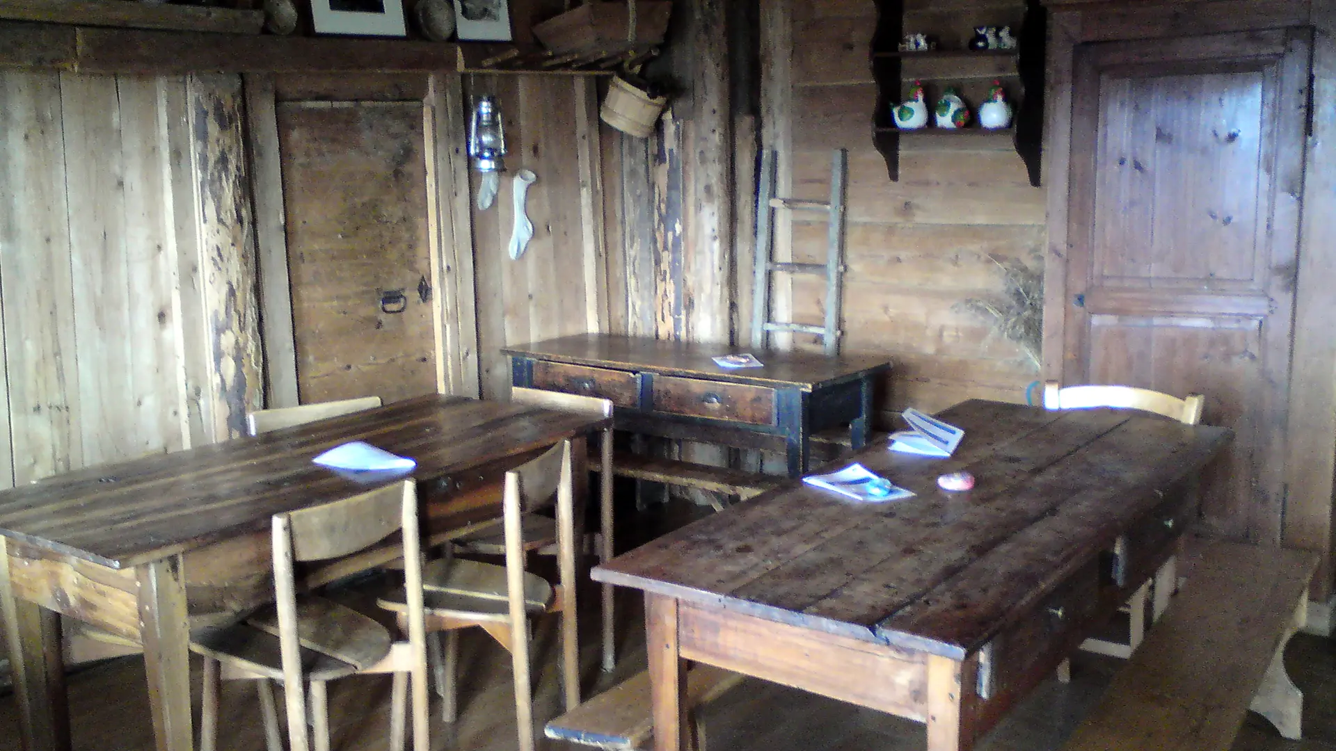 Salle de restaurant du refuge