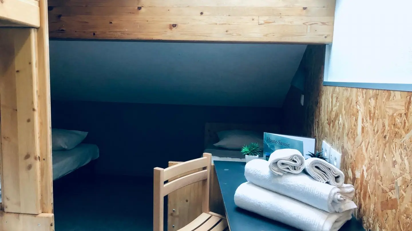 Chambre + bureau