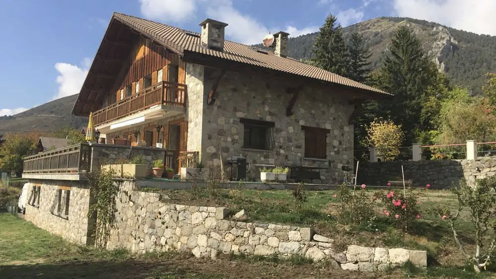 Gîte Les Mianes n°1-Le bâtiment-Valdeblore-Gîtes de France des Alpes-Maritimes