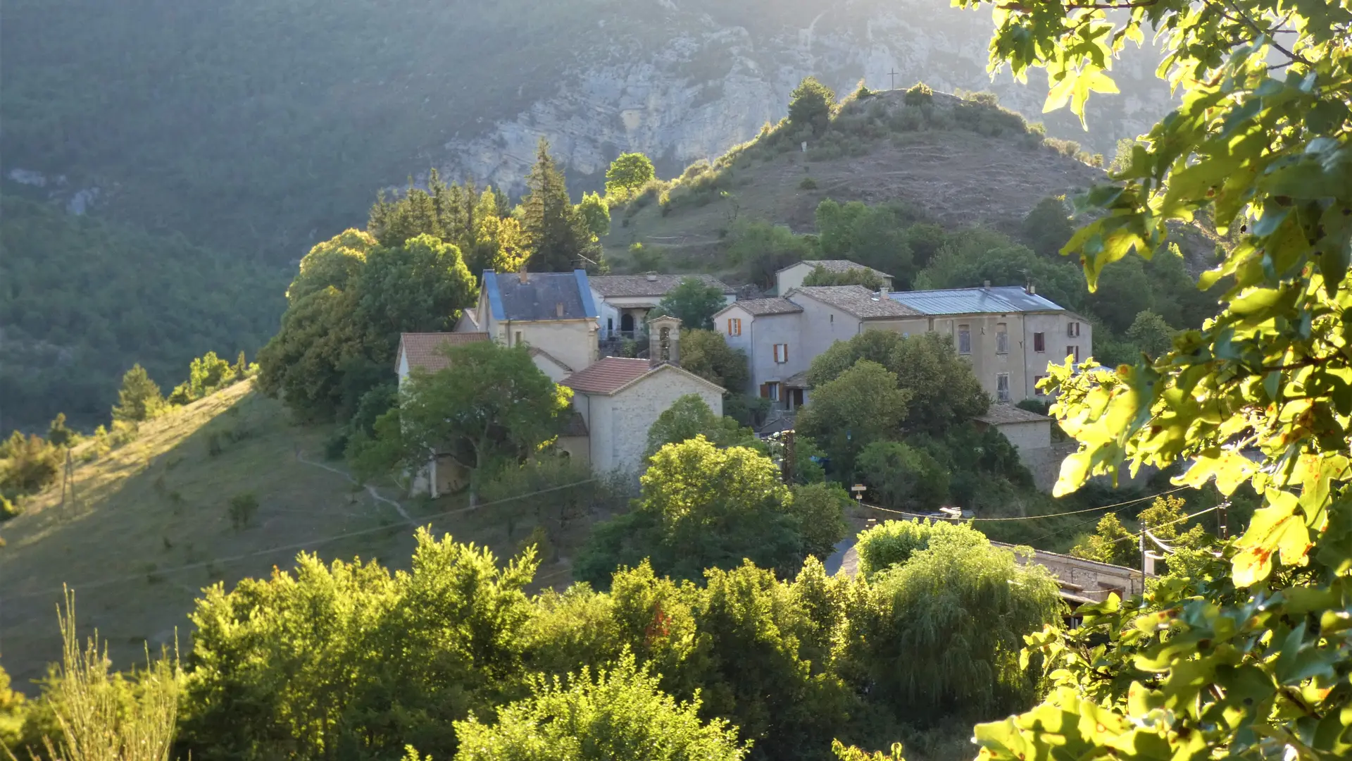 Le village au petit matin