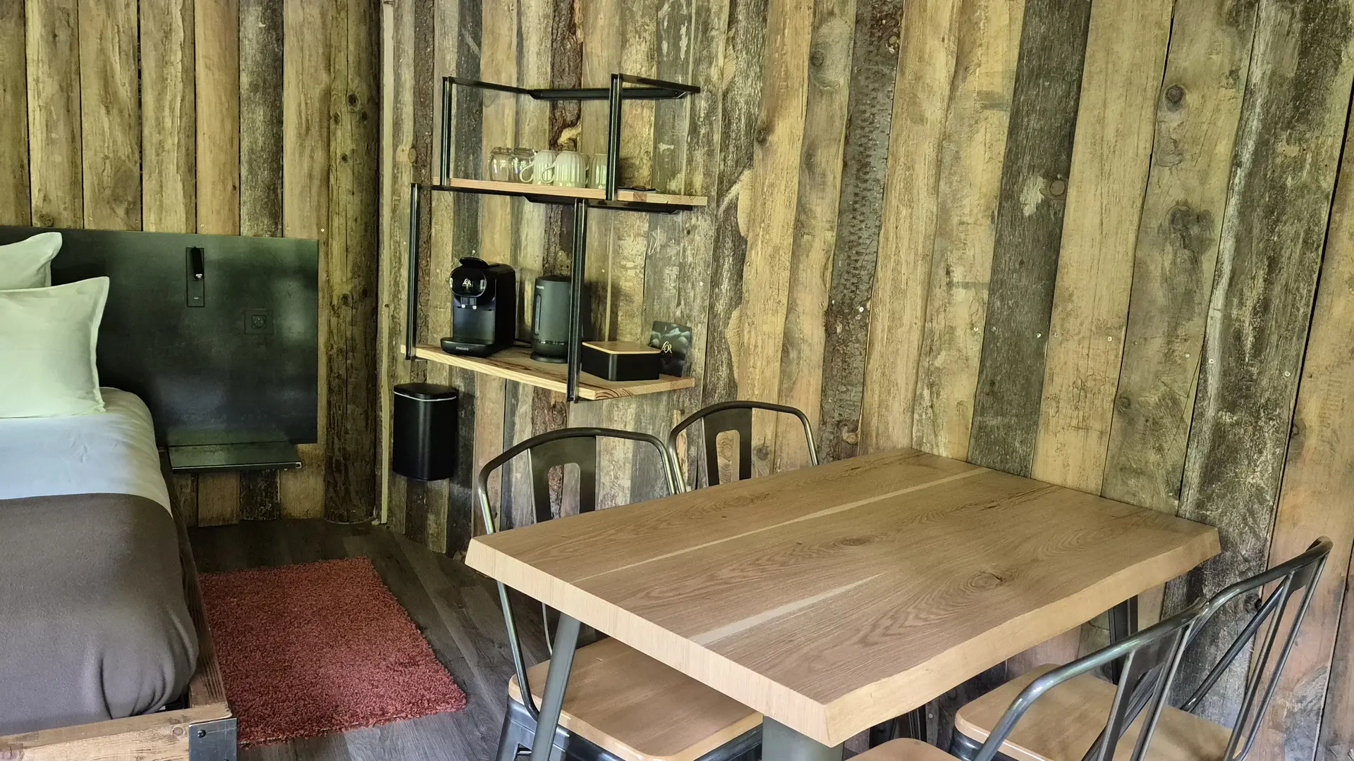 Espace repas Lodge du Ruisseau