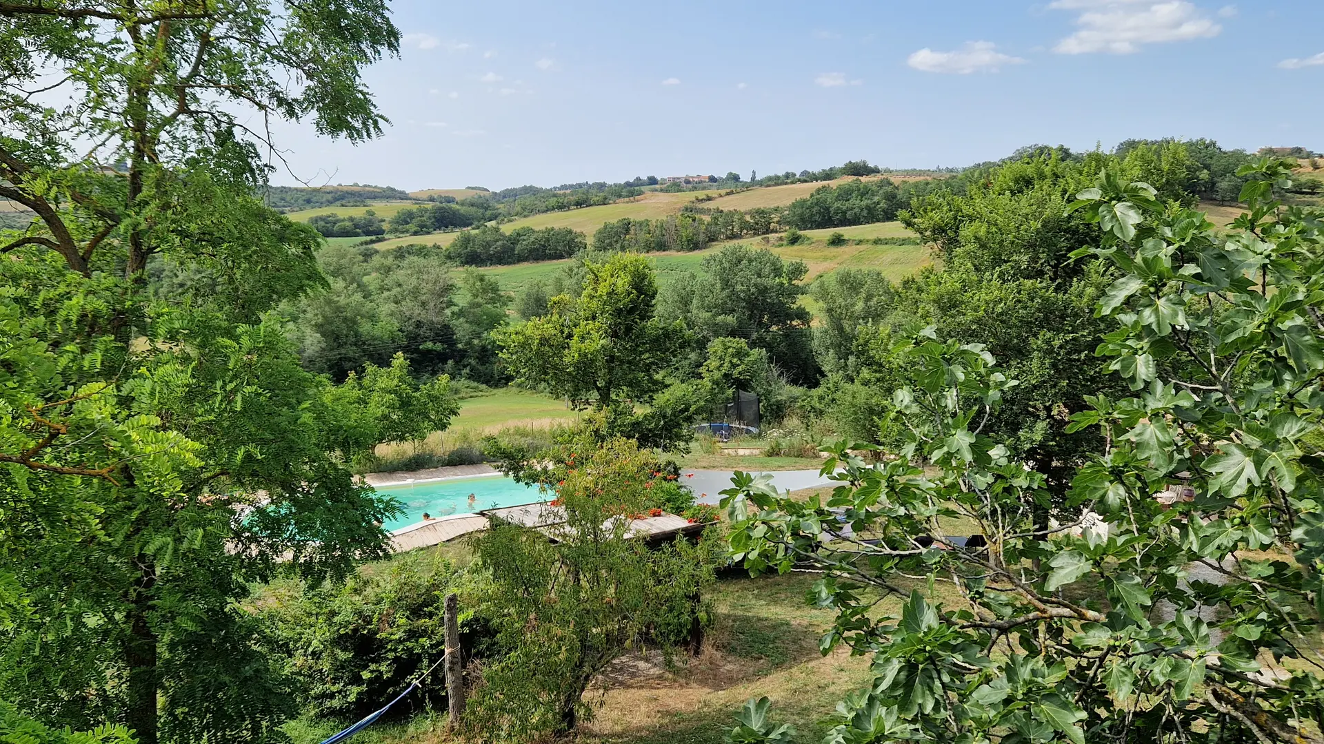 vue sur la piscine