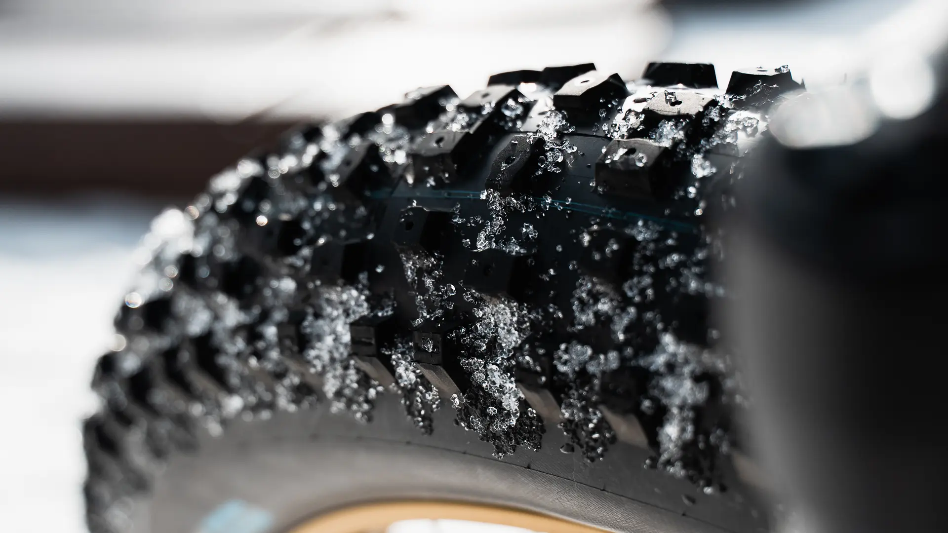 randonnée accompagnée en fatbike électrique sur neige val d'isère