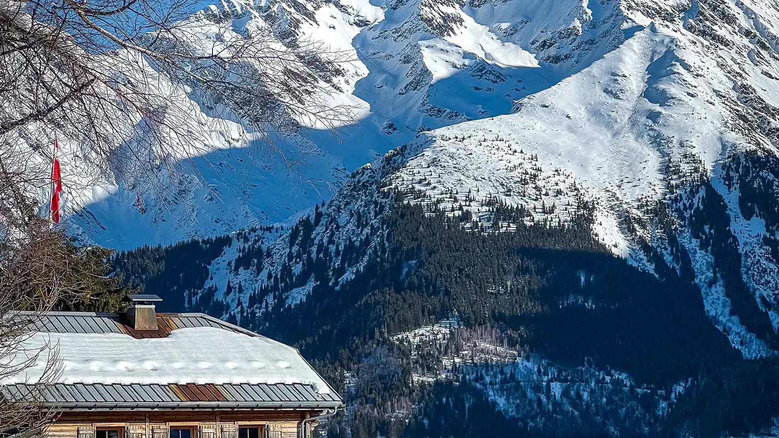 Auberge de Colombaz en hiver aux Contamines Montjoie