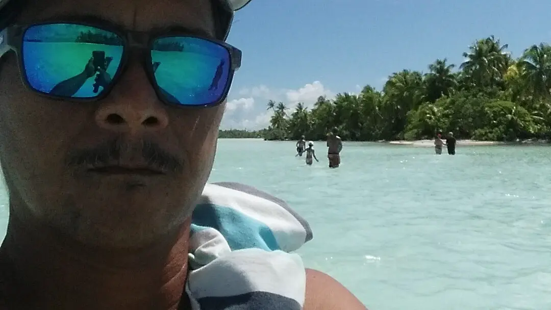 Omoa Rangiroa Tours