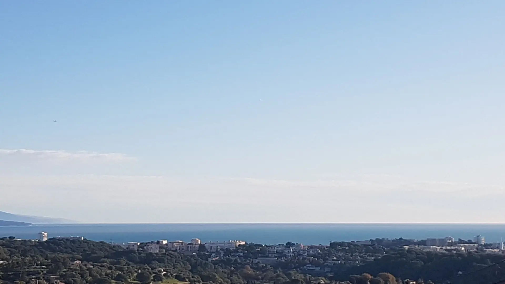 Gîte La source-La mer à deux pas-Vallauris Golfe Juan-Gîtes de France Alpes-Maritimes