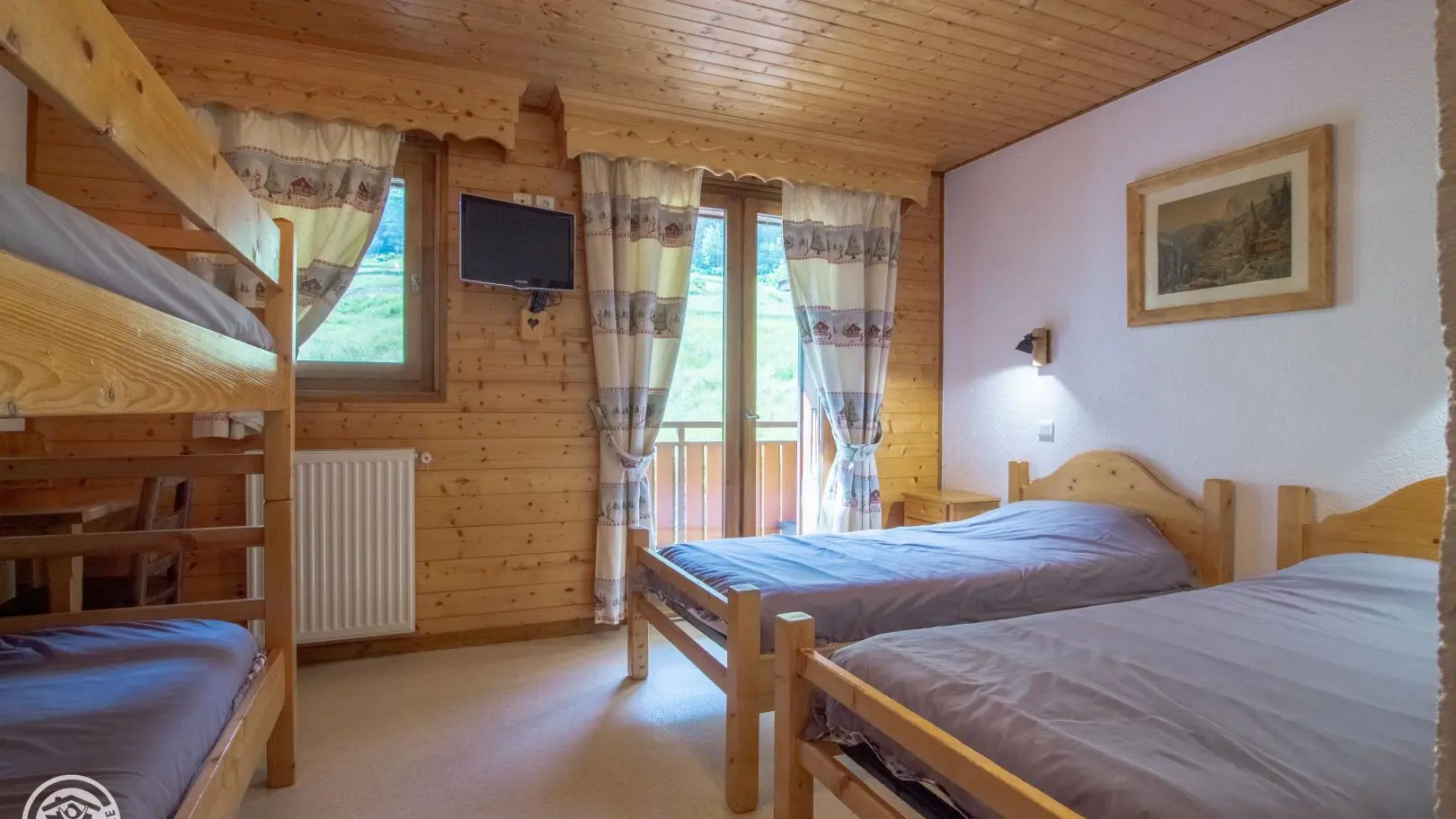 Chambre 25 avec 3 lits 90cm.