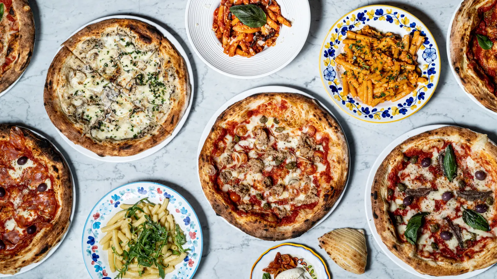 Il paradiso della pizza e della pasta, c'est chez IT Villaggio  .