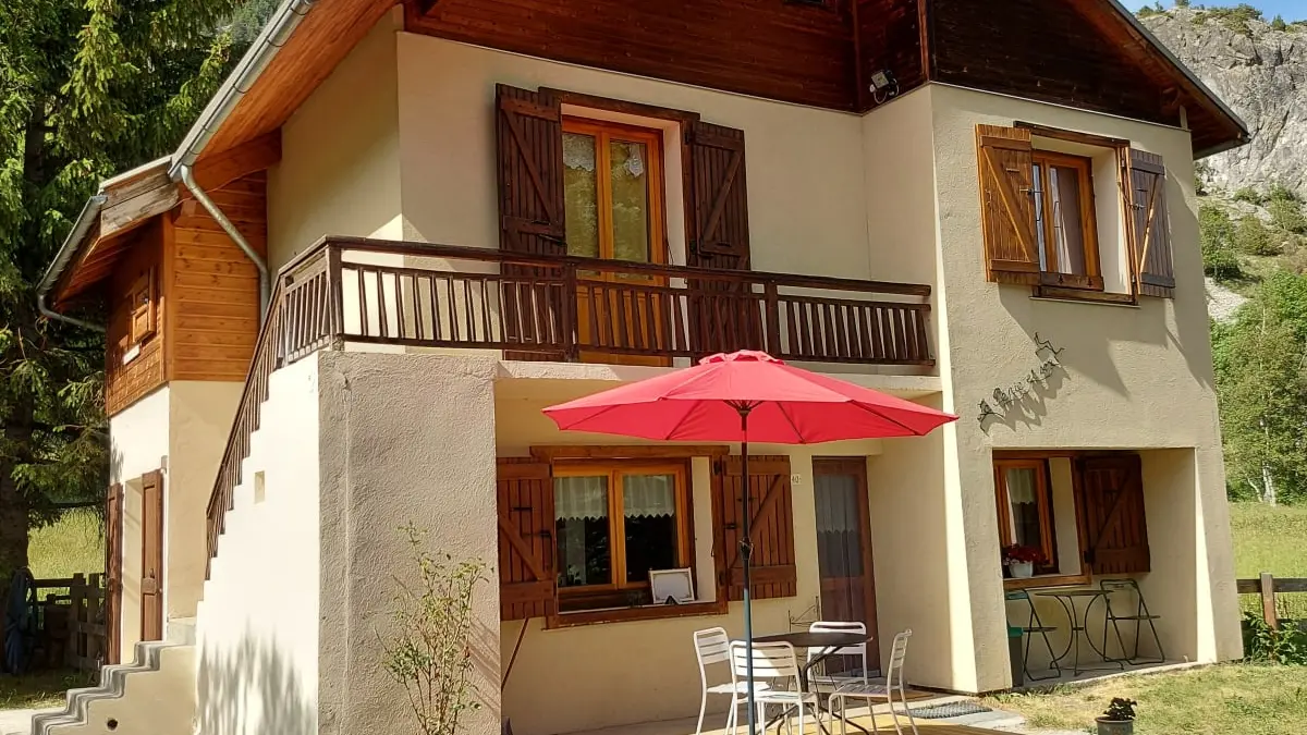 Location  La pepie et son chamois - Monnet Patricia