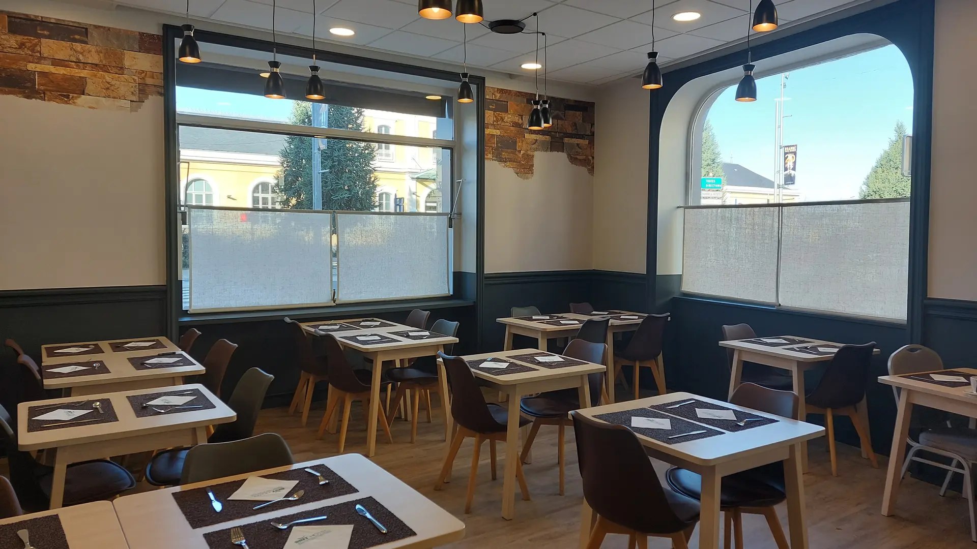 Salle petit déjeuner