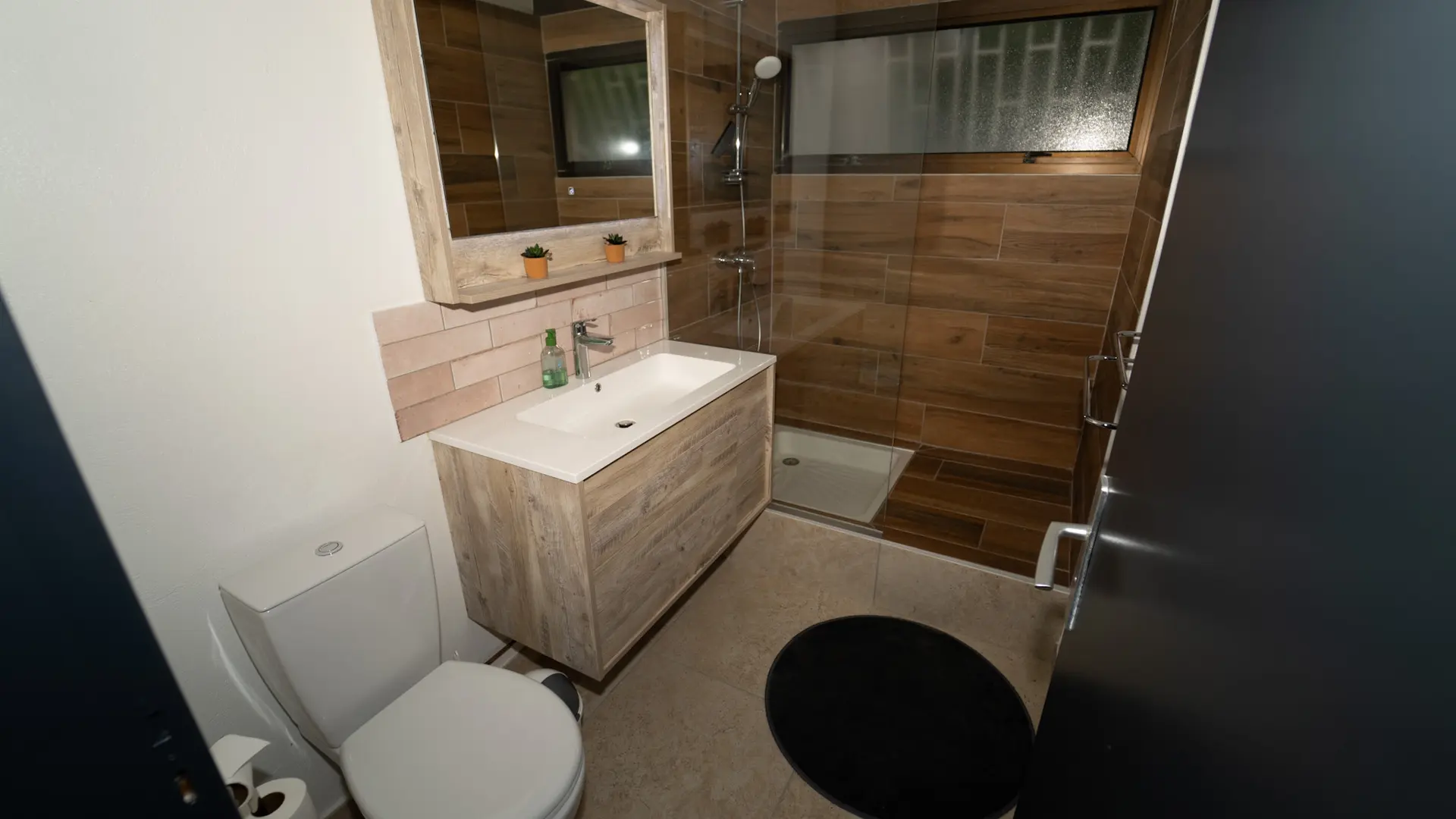 Sanitaires l'hôthentik