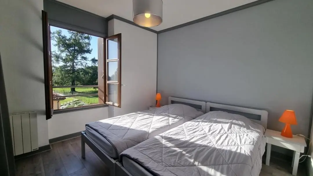 1er niveau : chambre avec deux lits 90.