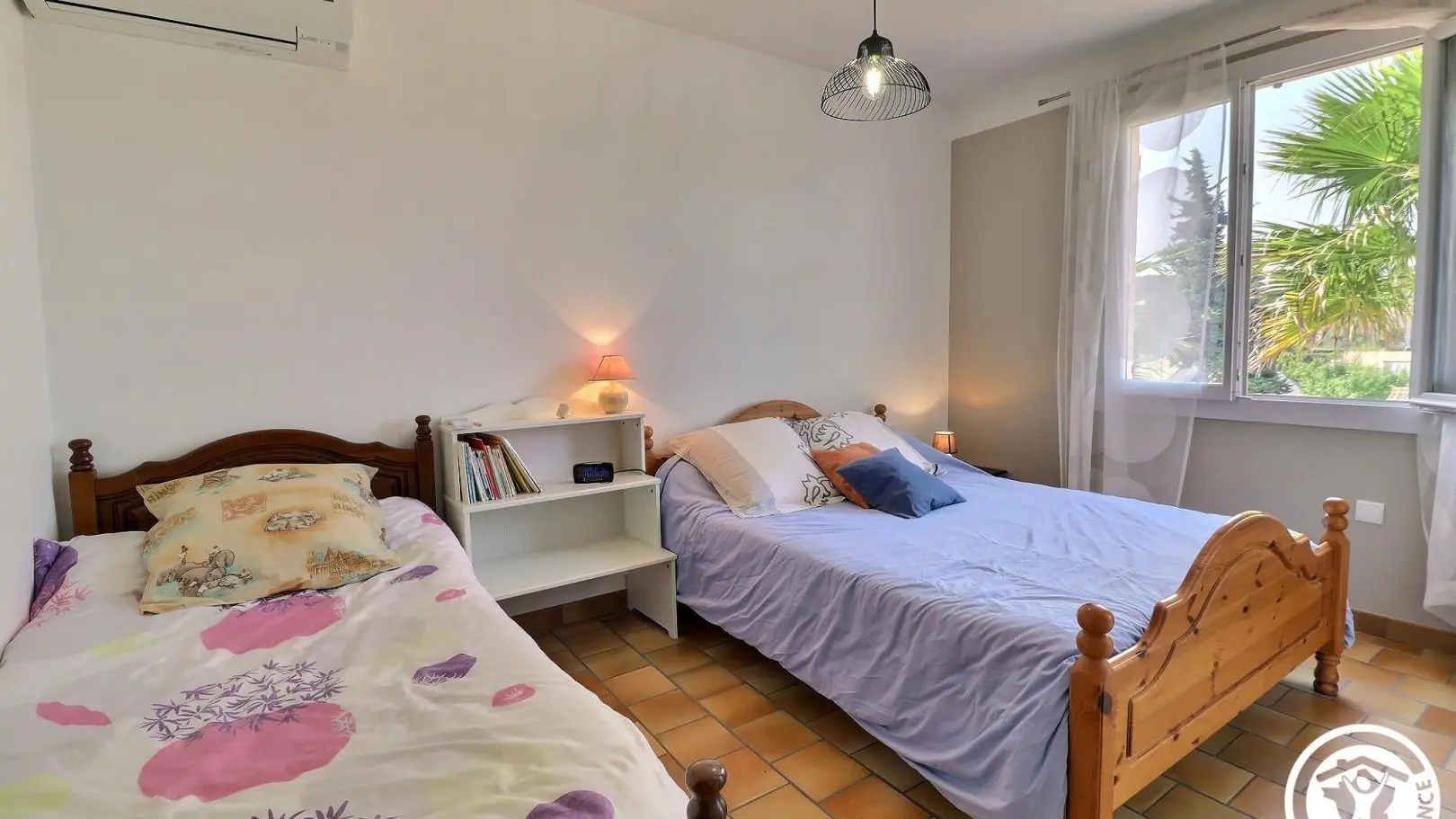 Chambre 2 à l'étage