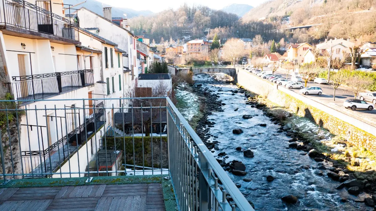 Vue rivière depuis la terrasse