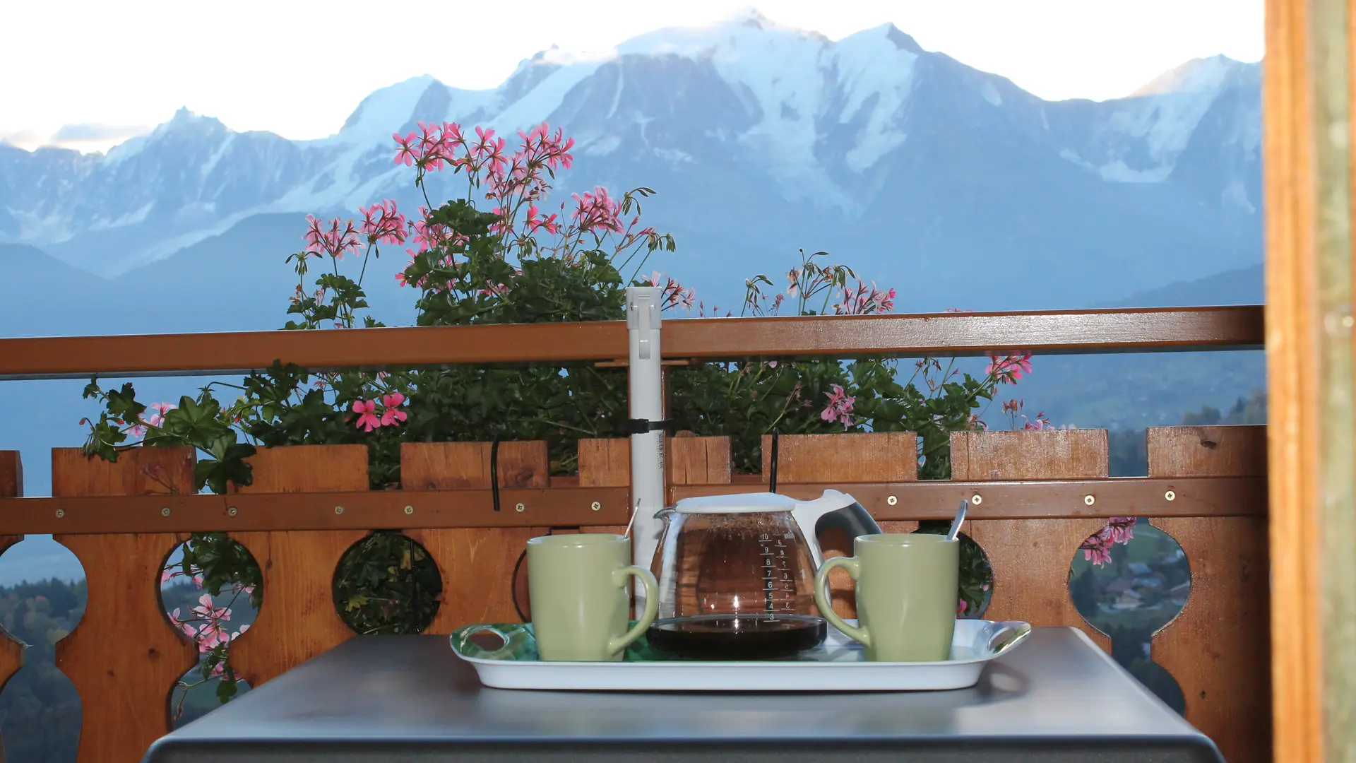balcon et vue Mont-Blanc
